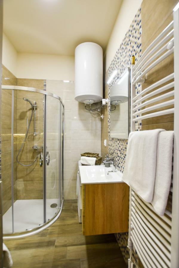 Christine Apartment Close To The Buda Castle بودابست المظهر الخارجي الصورة